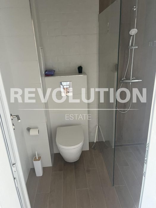 Дава се под наем Двустаен апартамент в Варна, Кайсиева градина - 70 кв.м за 450 € - Снимка #3