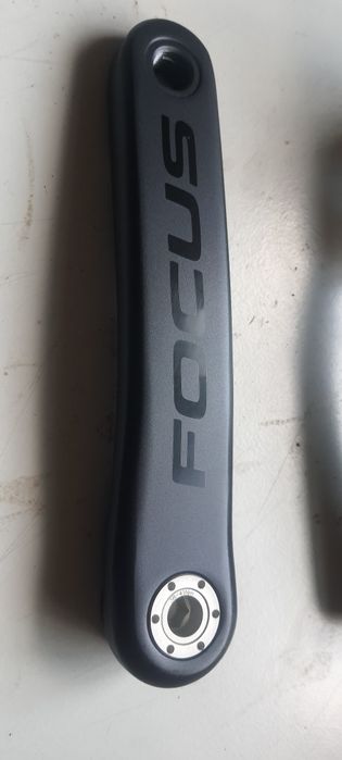 Pedalier bicicleta Focus