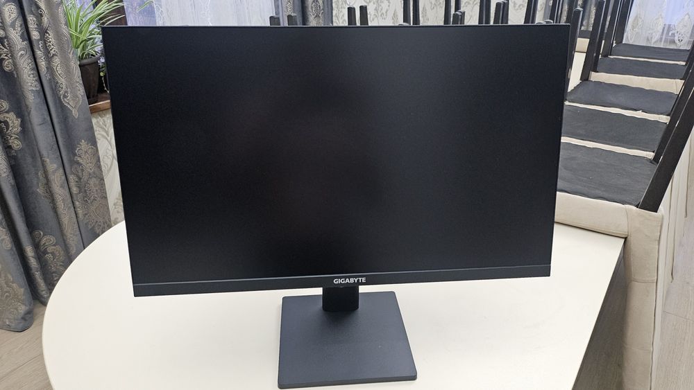 Продаю монитор GIGABYTE G27Q3