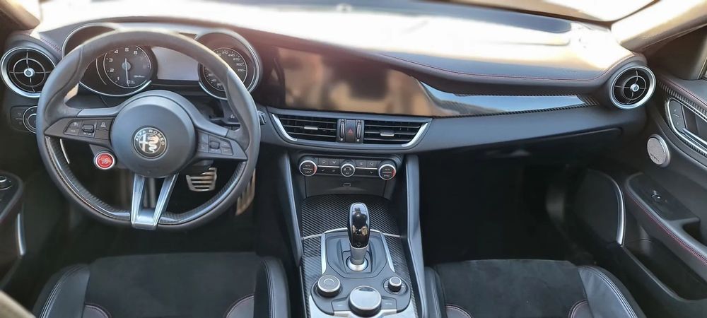 Alfa Romeo Giulia 2019 benzină, 51.541 € — imagine 5