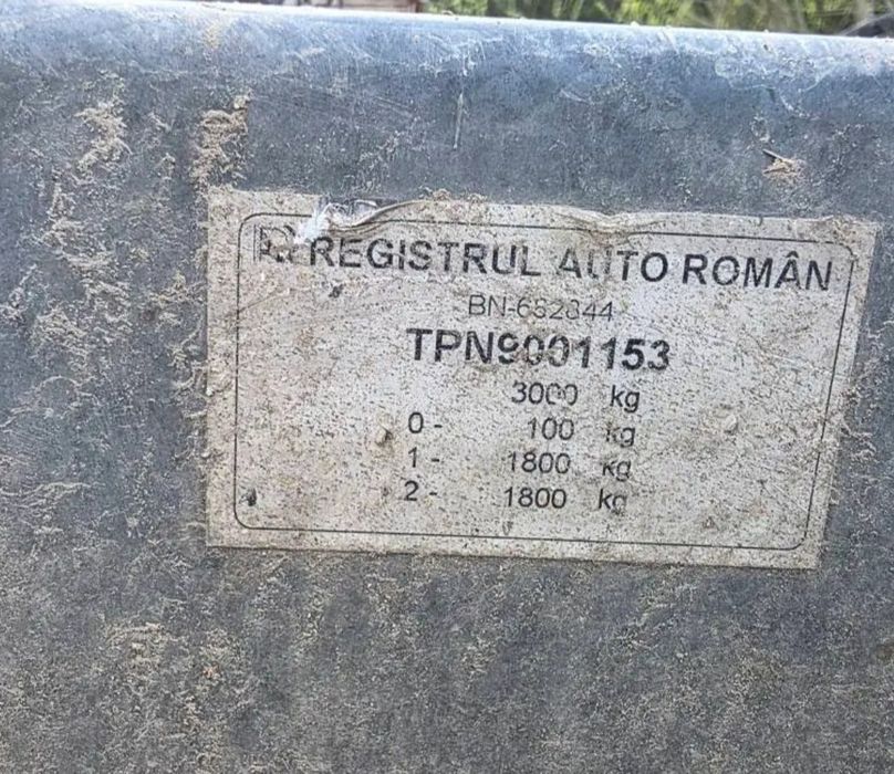 Remorcă 3000 kg de vânzare!