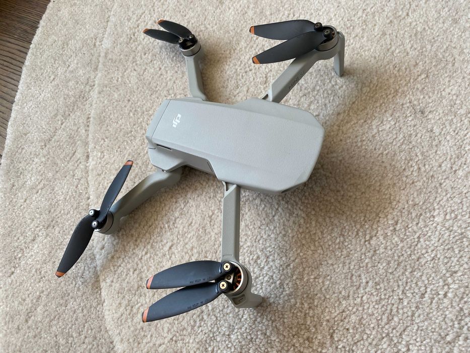 Дрон - DJI Mini SE
