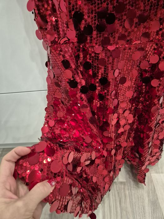 Парти рокля с пайети