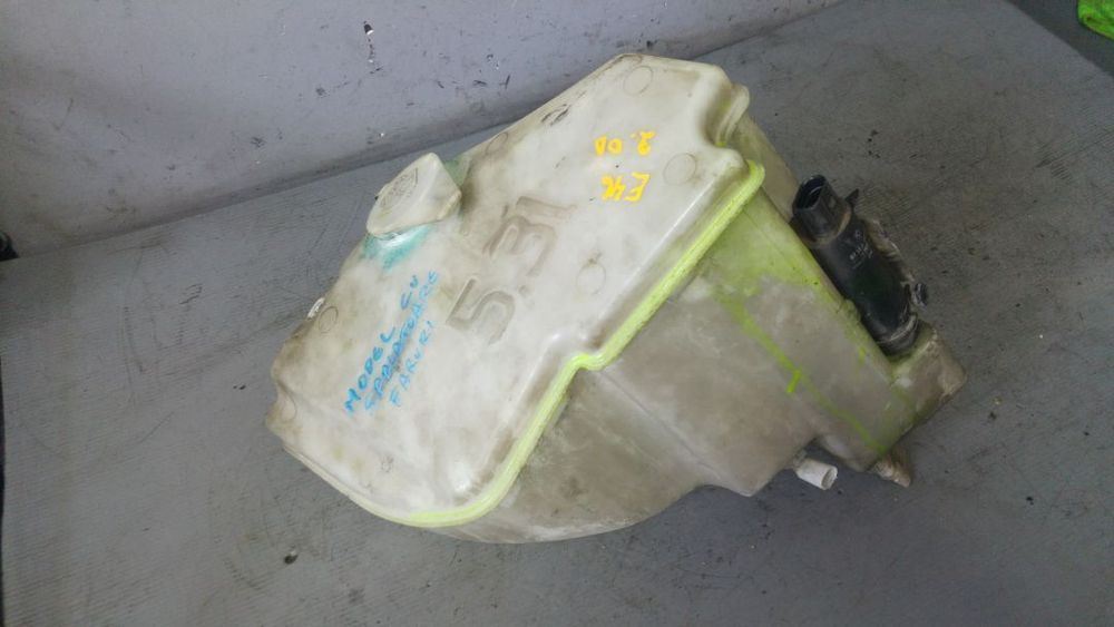 vas lichid parbriz model cu spalatpare faruri bmw seria 3 e46 61678362562