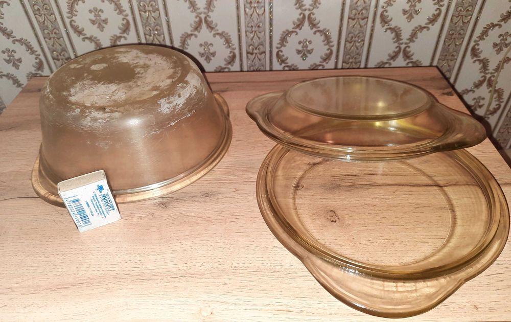 Стеклянная кастрюля