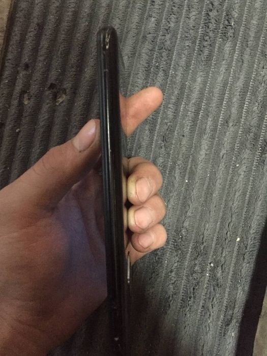 Vivo v17 8/128 gb  obmen bor tel qlila