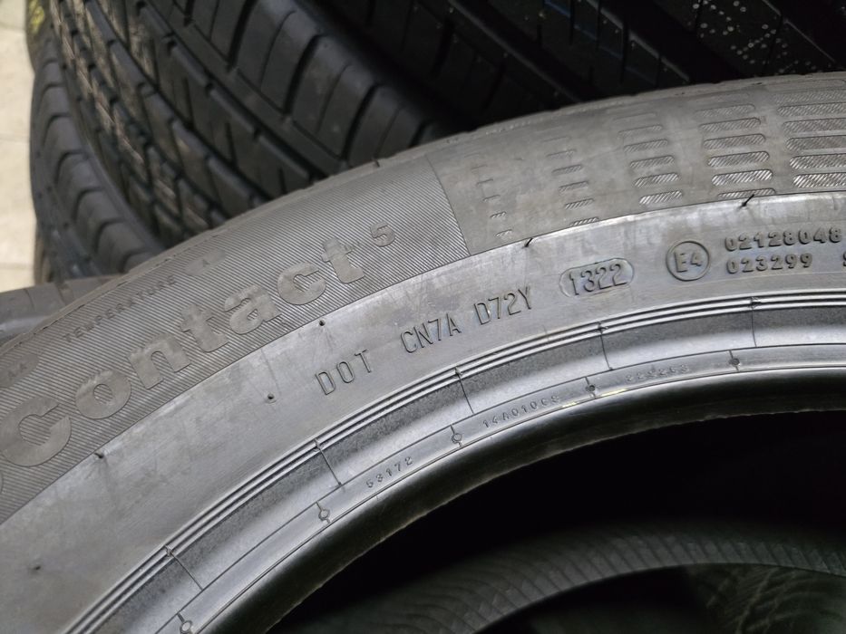 2бр Като нови летни гуми 235 55 17- Continental