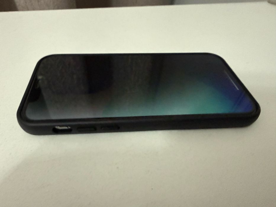 Продам Айфон 12 pro