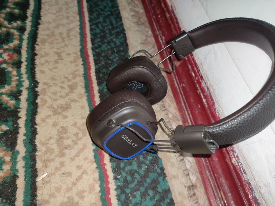 Продаю наушники за 6000тг