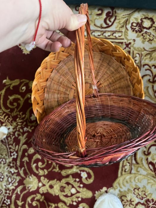 Корзины плетеные б/у