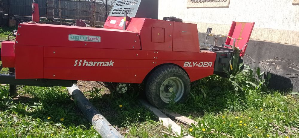 Продам прес подборщик Harmak
