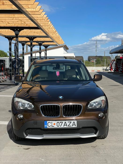 Vand BMW X 1  ~ pretul este usor negociabil