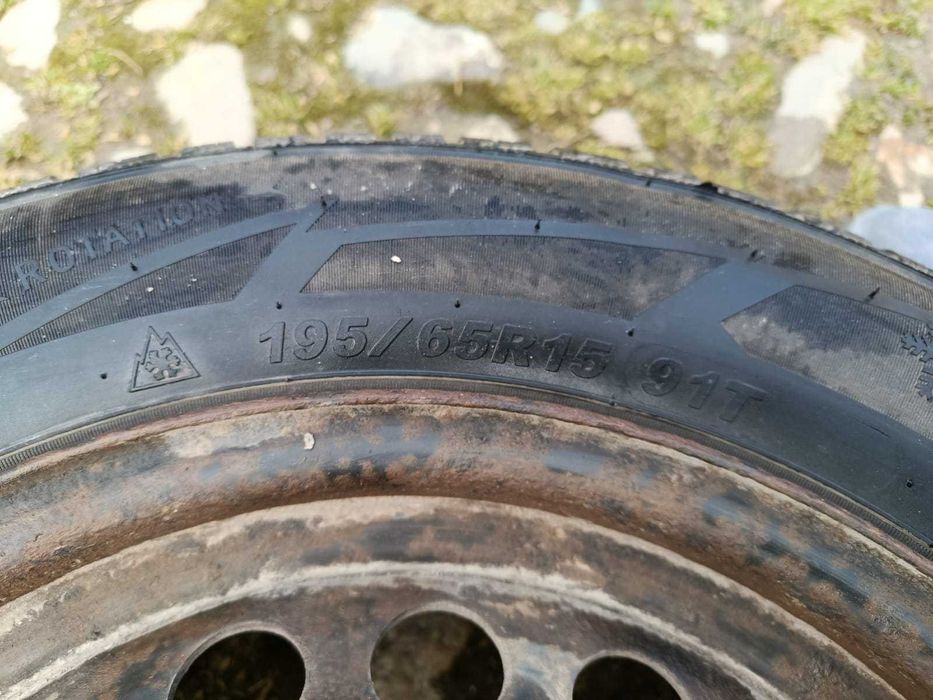 Anvelope iarnă 195/65 R15 91T + jante | DOT 2025 | utilizate 1 lună