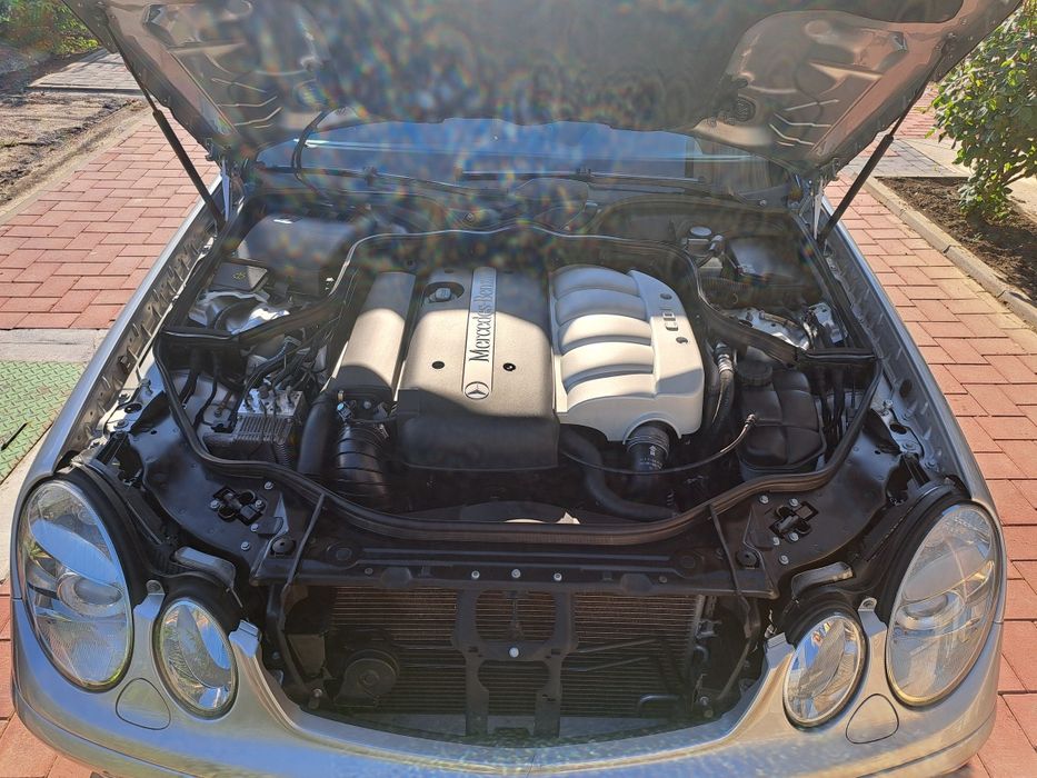 Mercedes Benz E220 CDI