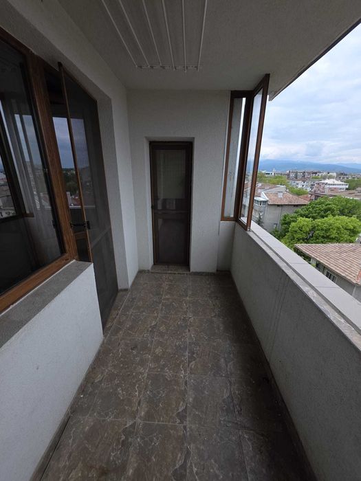 Продава се Тристаен апартамент в Пловдив, Южен - 74 кв.м за 1013 €/кв.м - Снимка #7