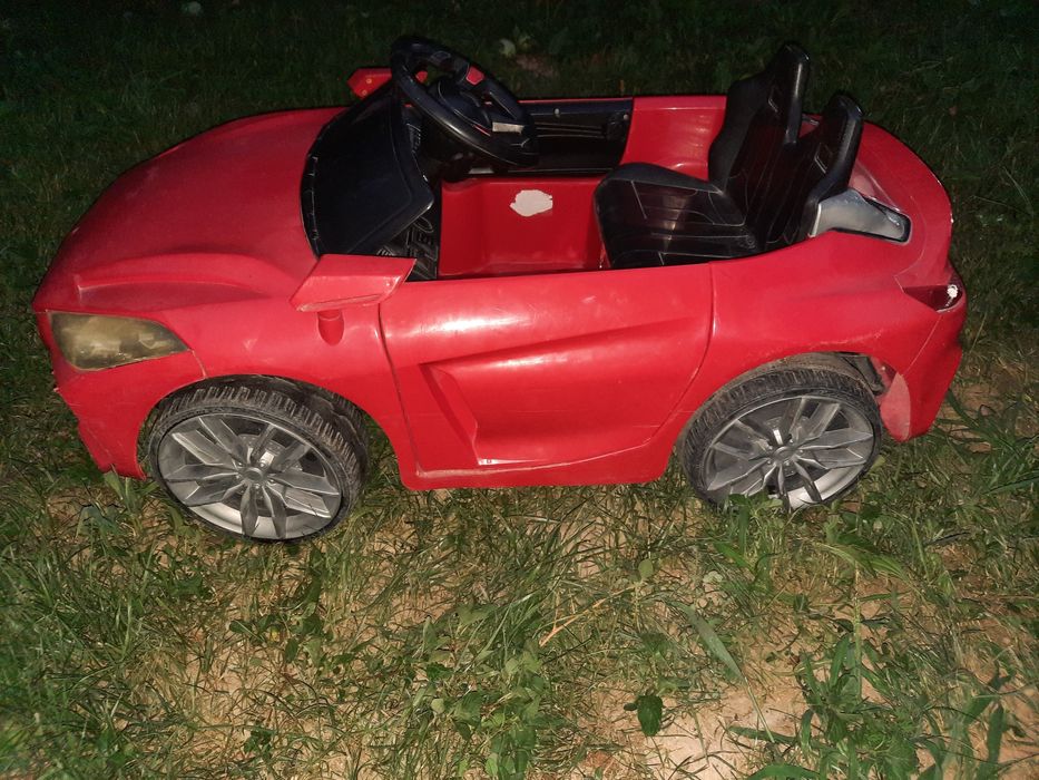 Срочно Детский машина. Отличном состояние.