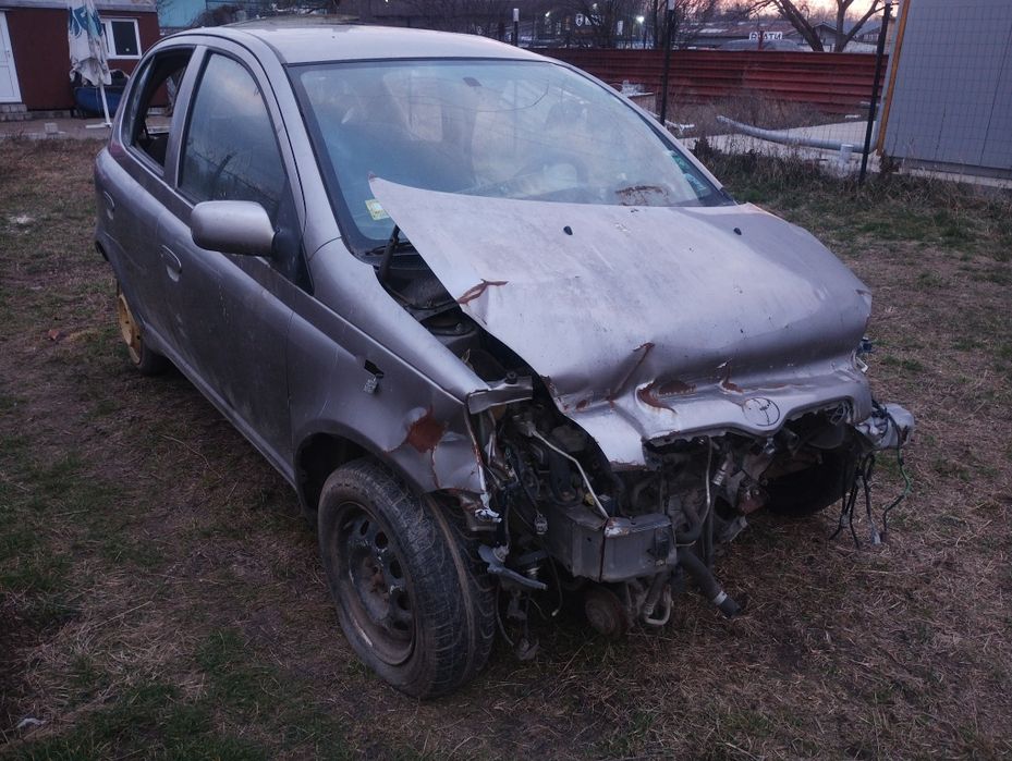 3 бр.Тойота Ярис D4D на части