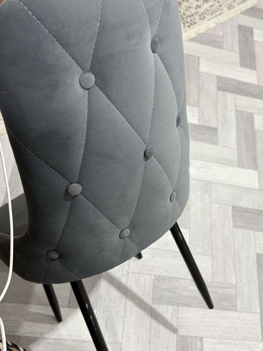 Продам 3 стула одинаковые