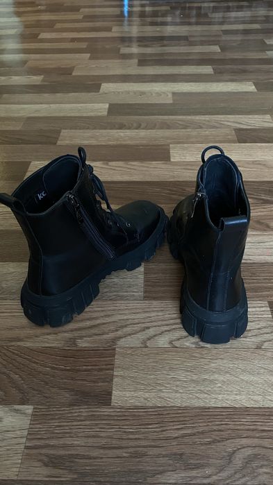 Ботинки на девочку