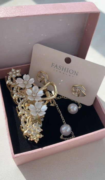 Украшения, бижутерия