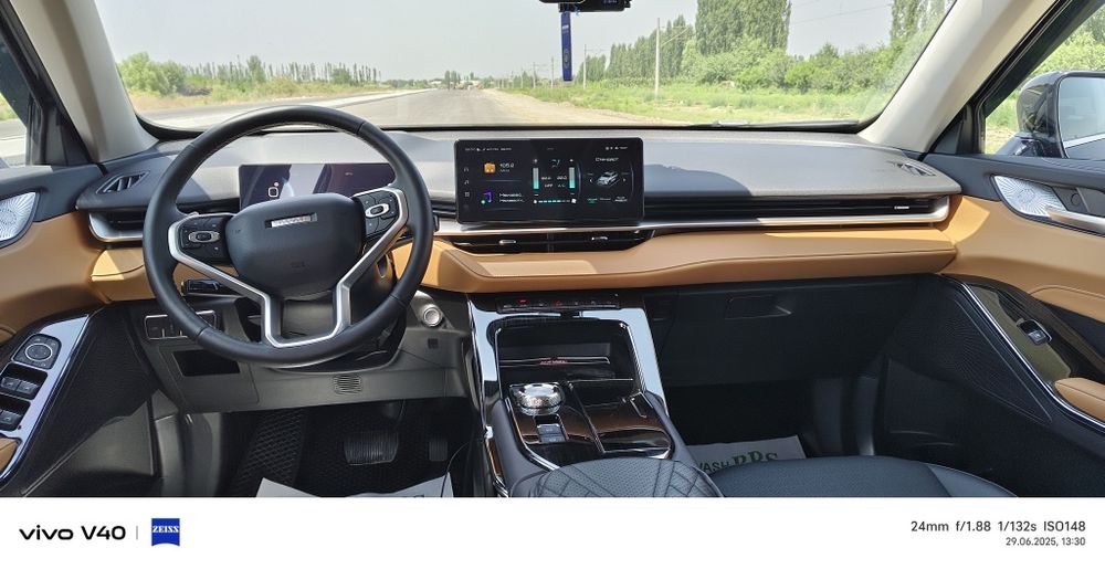 Haval H6 Premium 2024 год,4WD,2 L Turbo, 11000 км пробег чистая своя