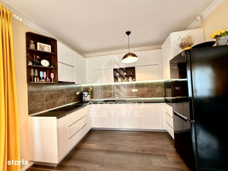 Jumatate de duplex, de vanzare, zona Calea Aradului, Timisoara