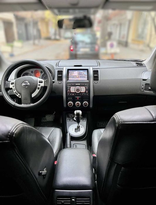 Продавам Nissan X-Trail II Проблем в двигателя, модел M9R – (не пали)