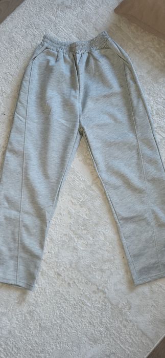 Продам спортивные брюки на девочку