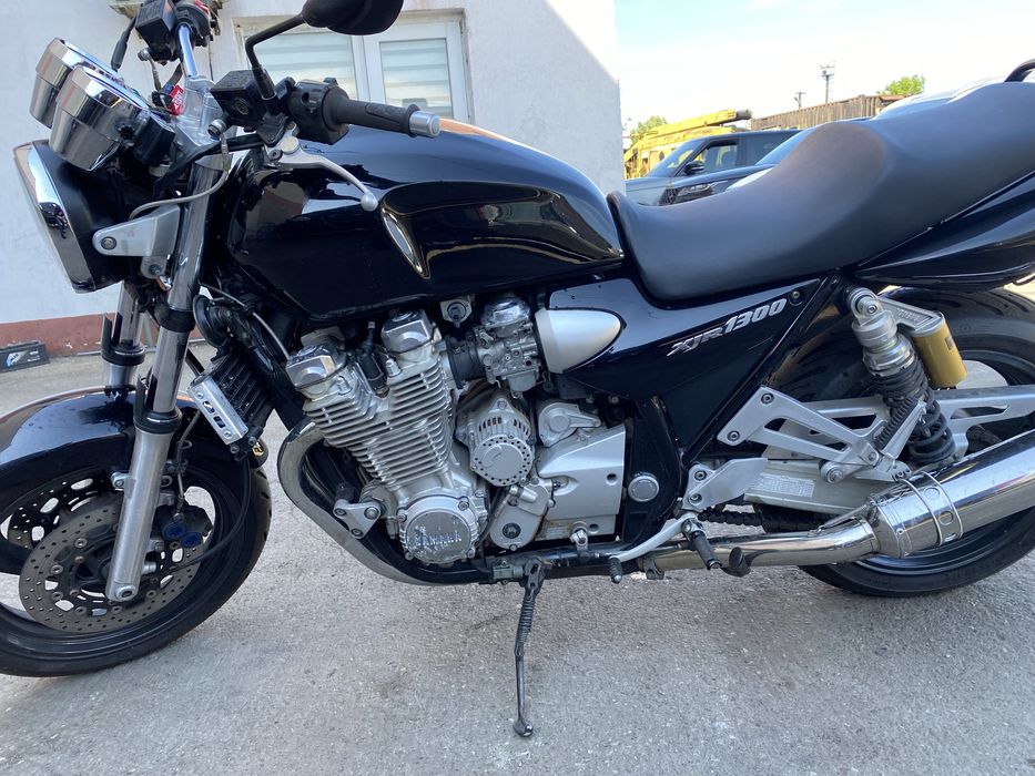 Vând Yamaha XJR 1300 (Generația RP02) – O Legendă Clasică în Stare Excelentă