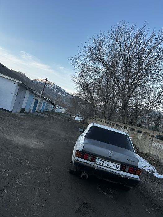 Продам мерседес 190