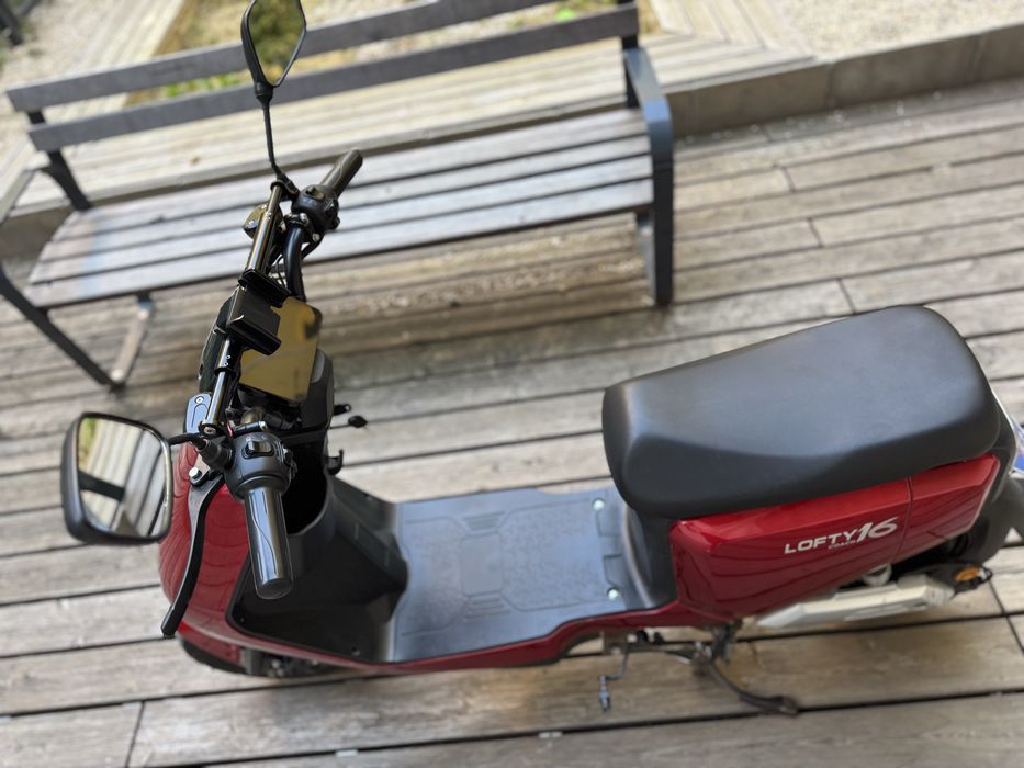 Vând Scuter Electric