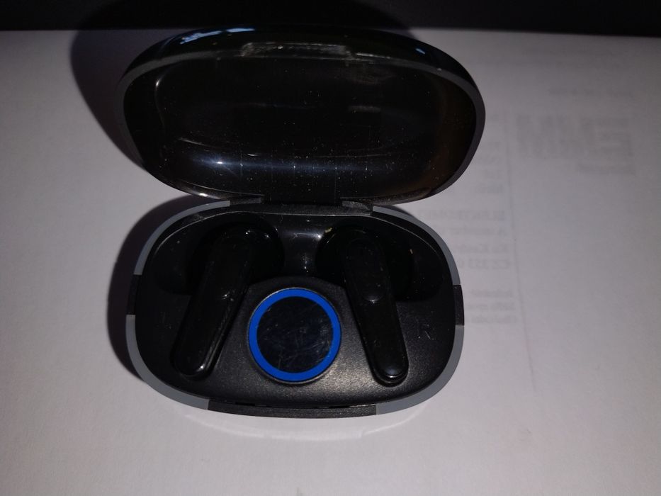 căști wireless, bluetooth Sony TWS , negre sunet bun conectare prin bluetooth cu toate dispozitivele, baterie ok încărcare micro usb,indicator baterie