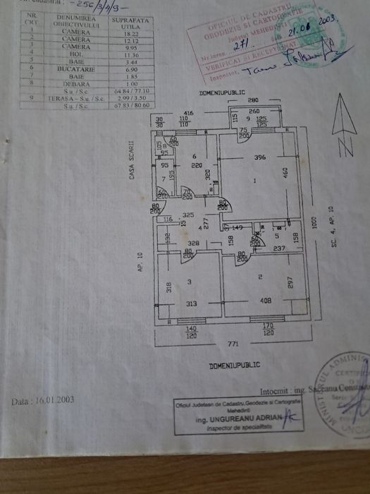 Vând  apartament  3 camere