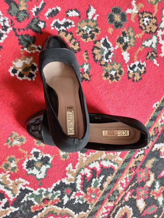 Срочно  сотилади