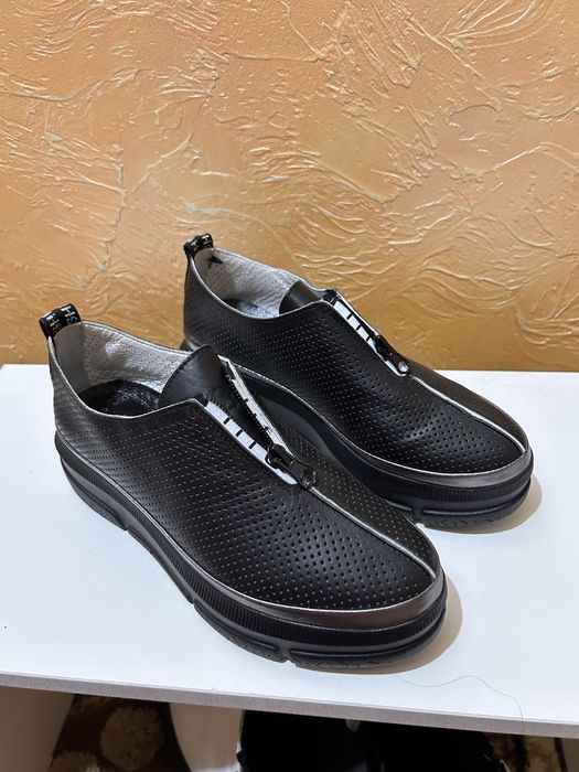 Ботинки женские черные