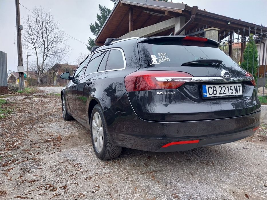 Продавам опел инсигния