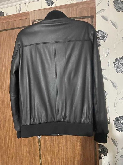 Кожаная куртка Leather well