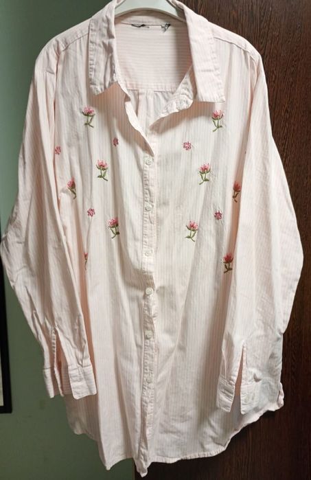 Cămașă cu detalii brodate