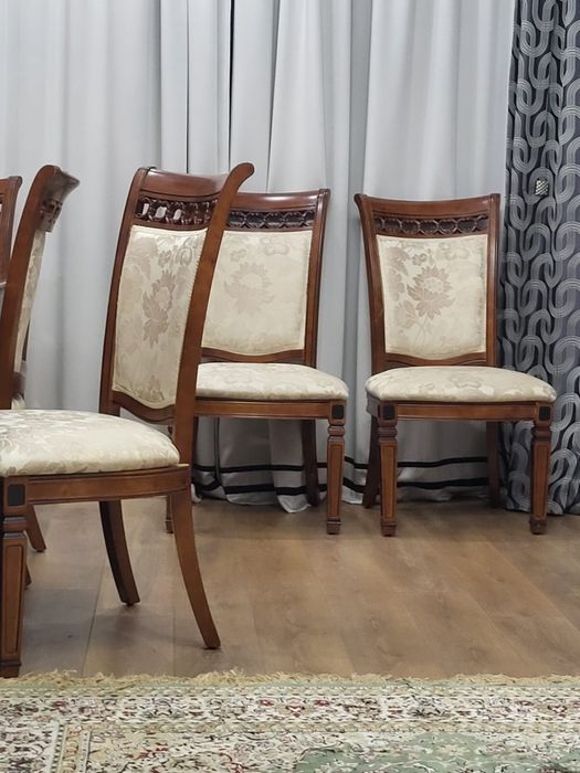 Продам стол стулья