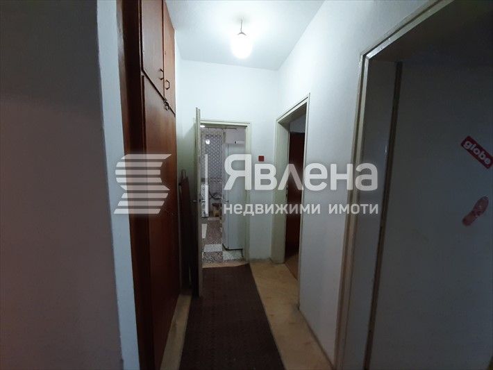 Дава се под наем Тристаен апартамент в Ямбол, Център - 80 кв.м за 255 € - Снимка #8