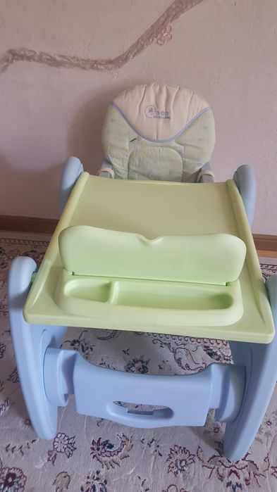 Продам стульчик для кормления