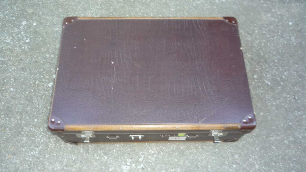 Стари куфари в добро състояние