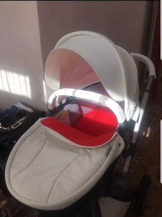 Cărucior 2 in 1 culoare alba