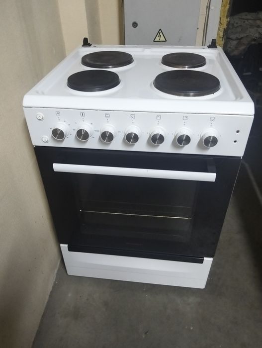 Продам электроплиту