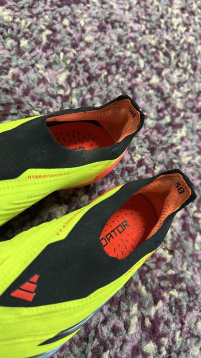 Adidas predator laceless