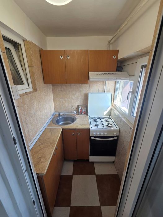 Particular vand garsoniera str Postalionului nr 53, sector 4