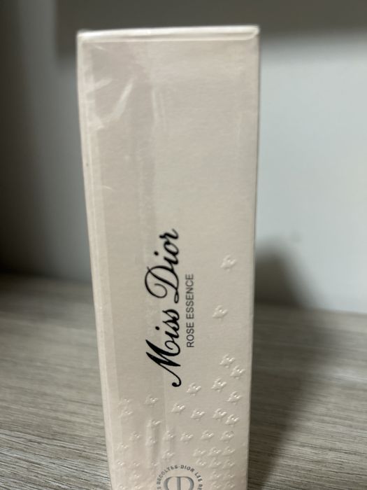 Miss dior rose essence