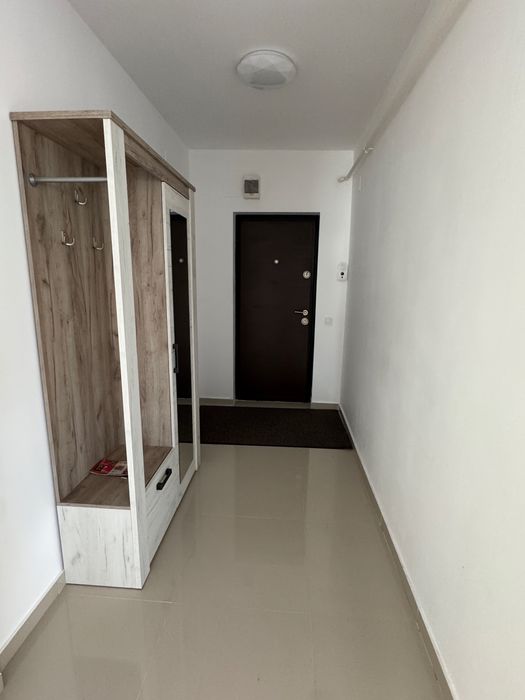 Apartament spatios, 2 camere, Floresti, zona Eroilor