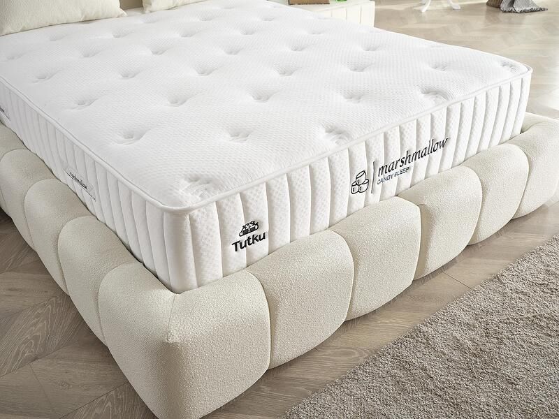 Тапицирано легло Marshmallow Бял крем