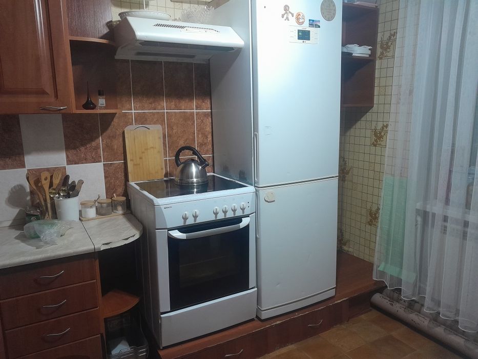 Продам 1-кмн квартиру в бывшем общежитии.